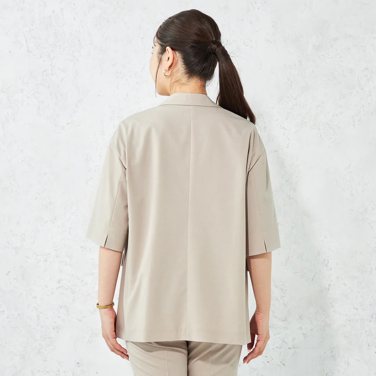 RIRANCHA Stretch Short Sleeve Jacket - Beige - Image 4