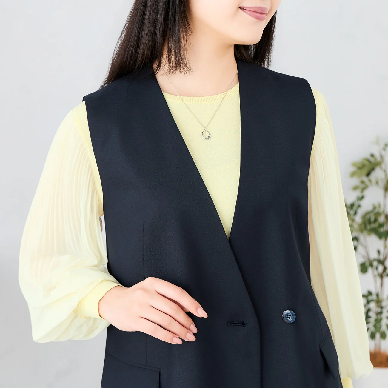 Stretch Bright Twill Double-Breasted Vest - Navy - Image 5