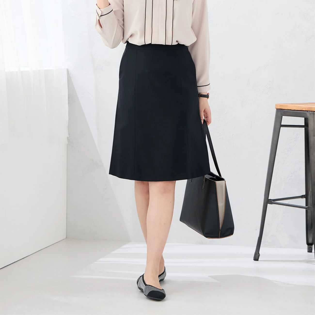 Washable Semi-Flare Skirt -Navy