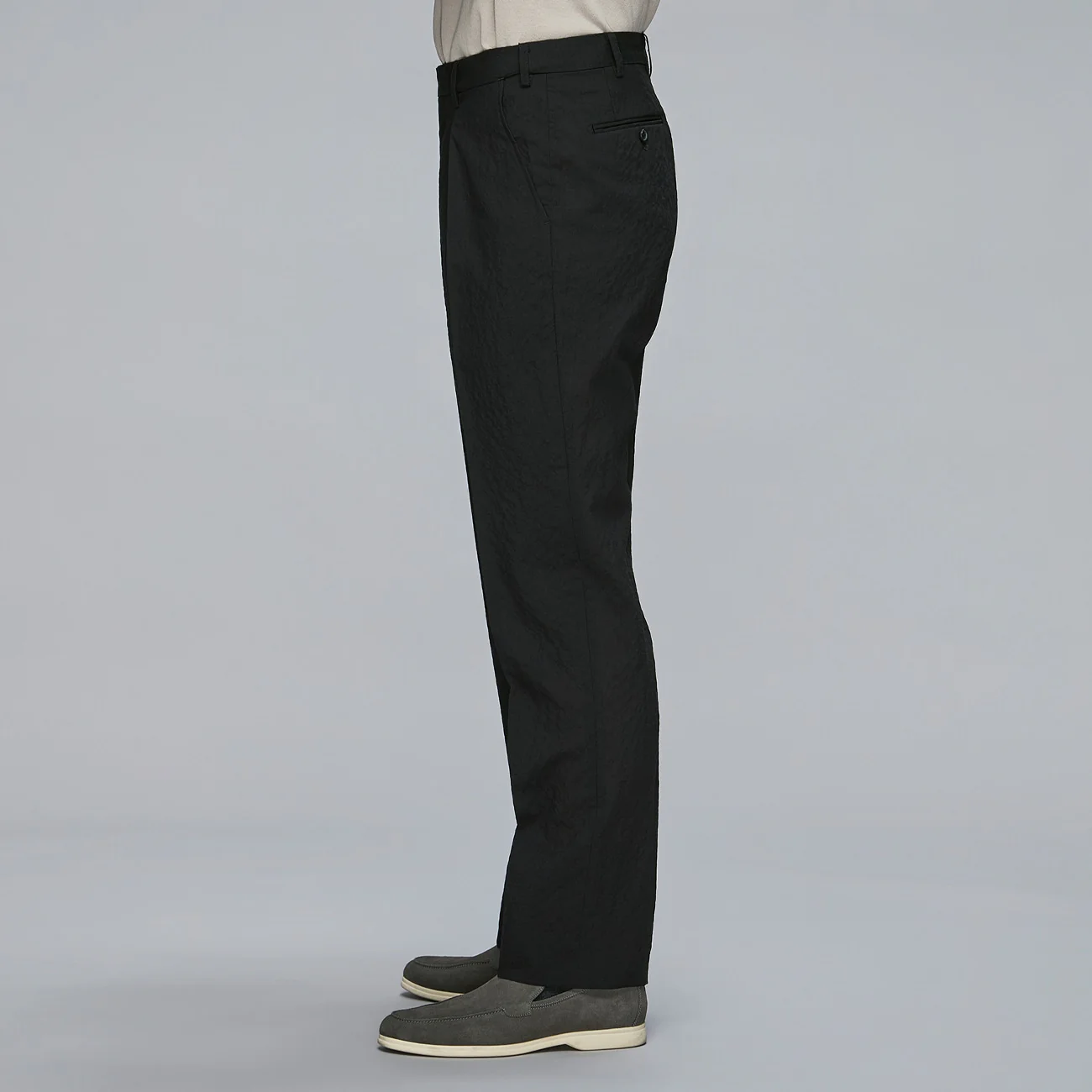 Wool Seersucker Single-Pleated Suit Pants - Image 11