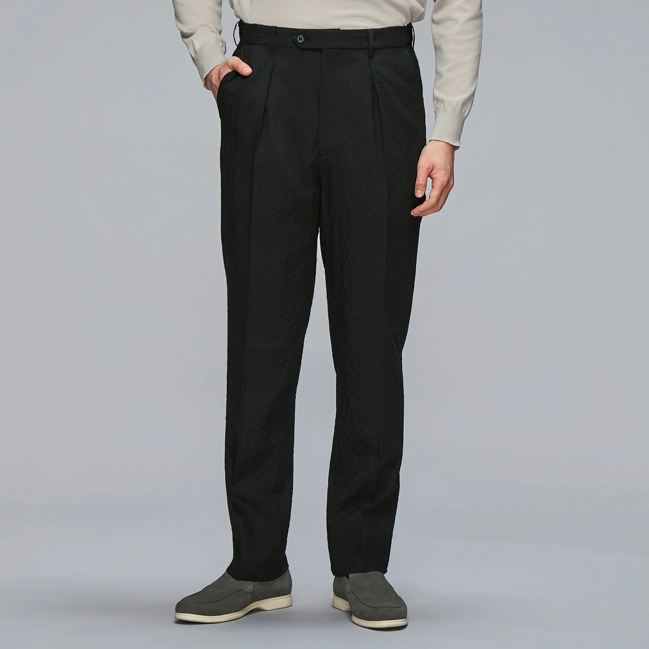 Wool Seersucker Single-Pleated Suit Pants - Image 9