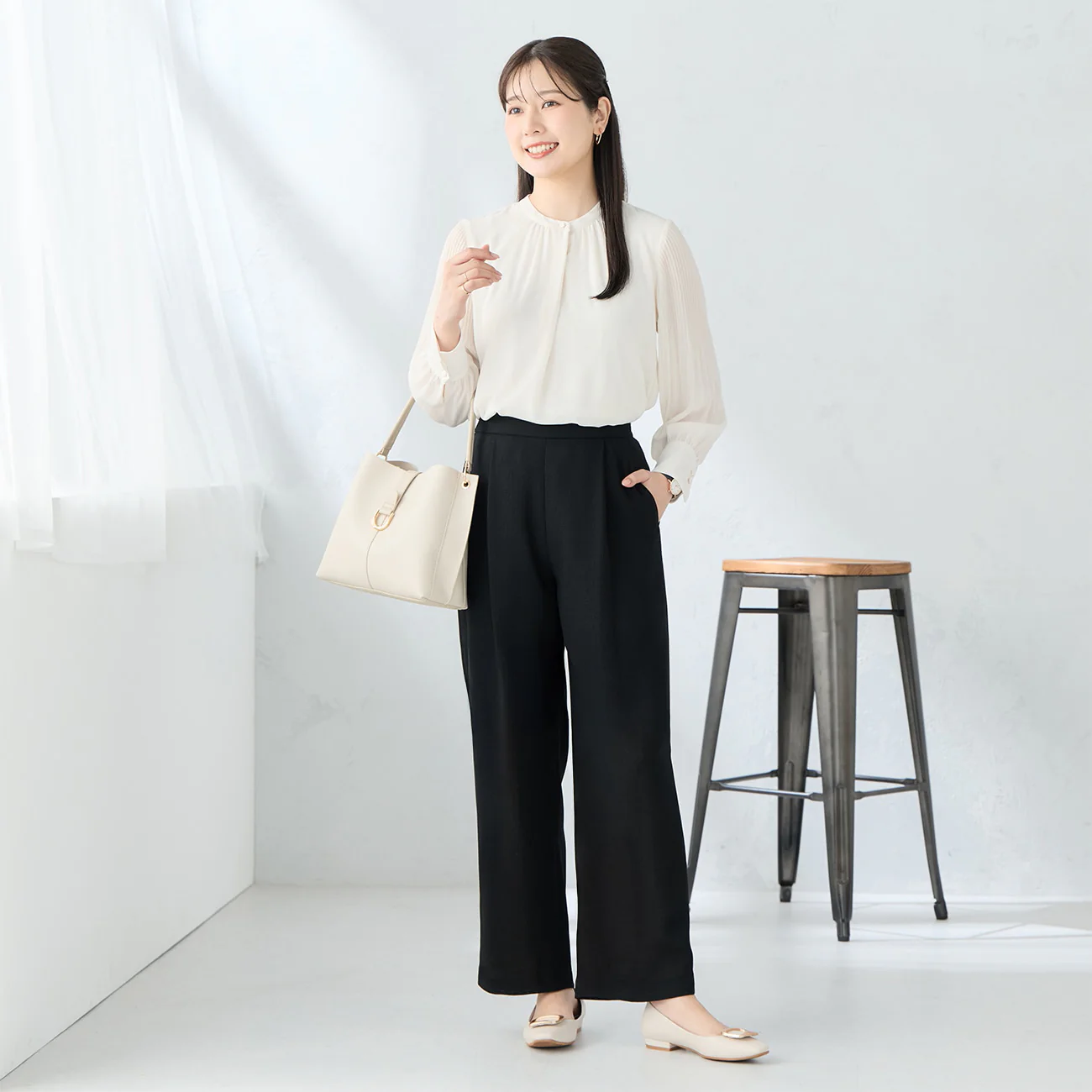 TRICKER Leno Weave Single-Pleated Wide Pants - Black - Image 3