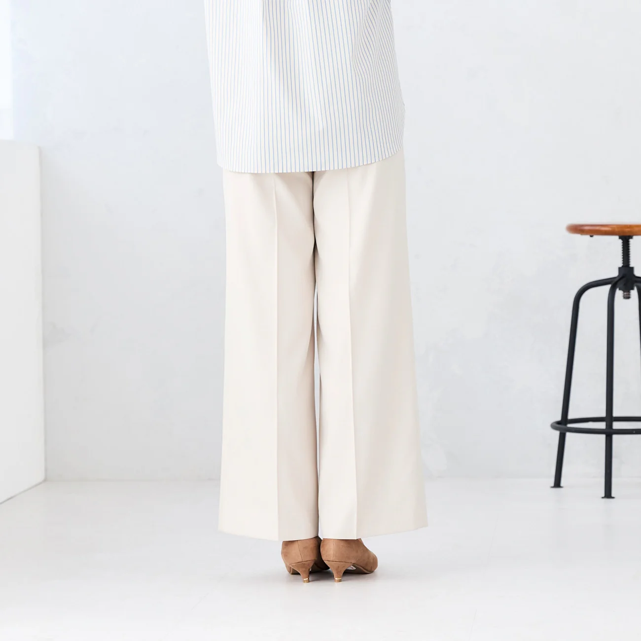 Stretch Bright Twill Wide Pants - Off White - Image 5