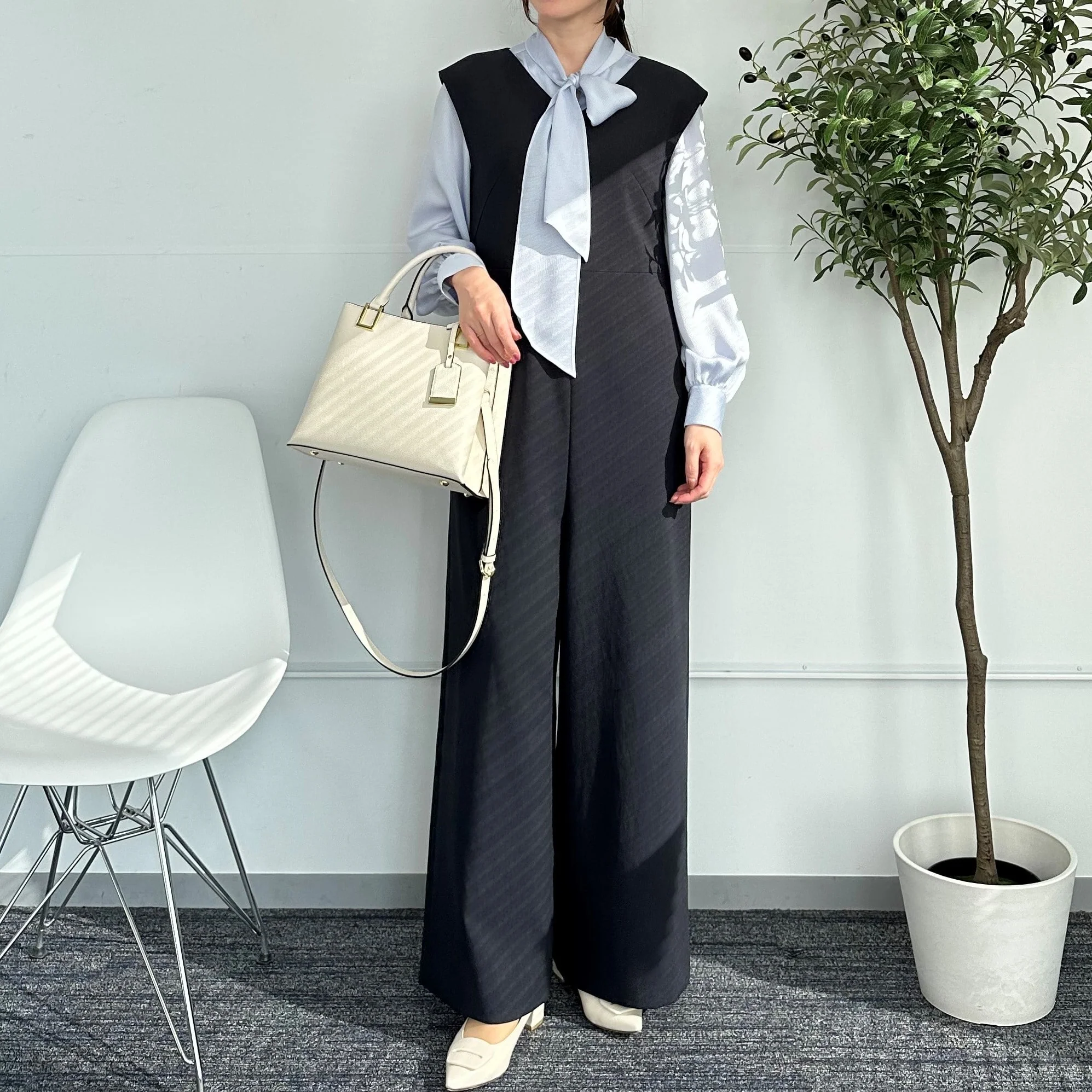 RIRANCHA Stretch Sleeveless Jumpsuit - Navy - Image 2