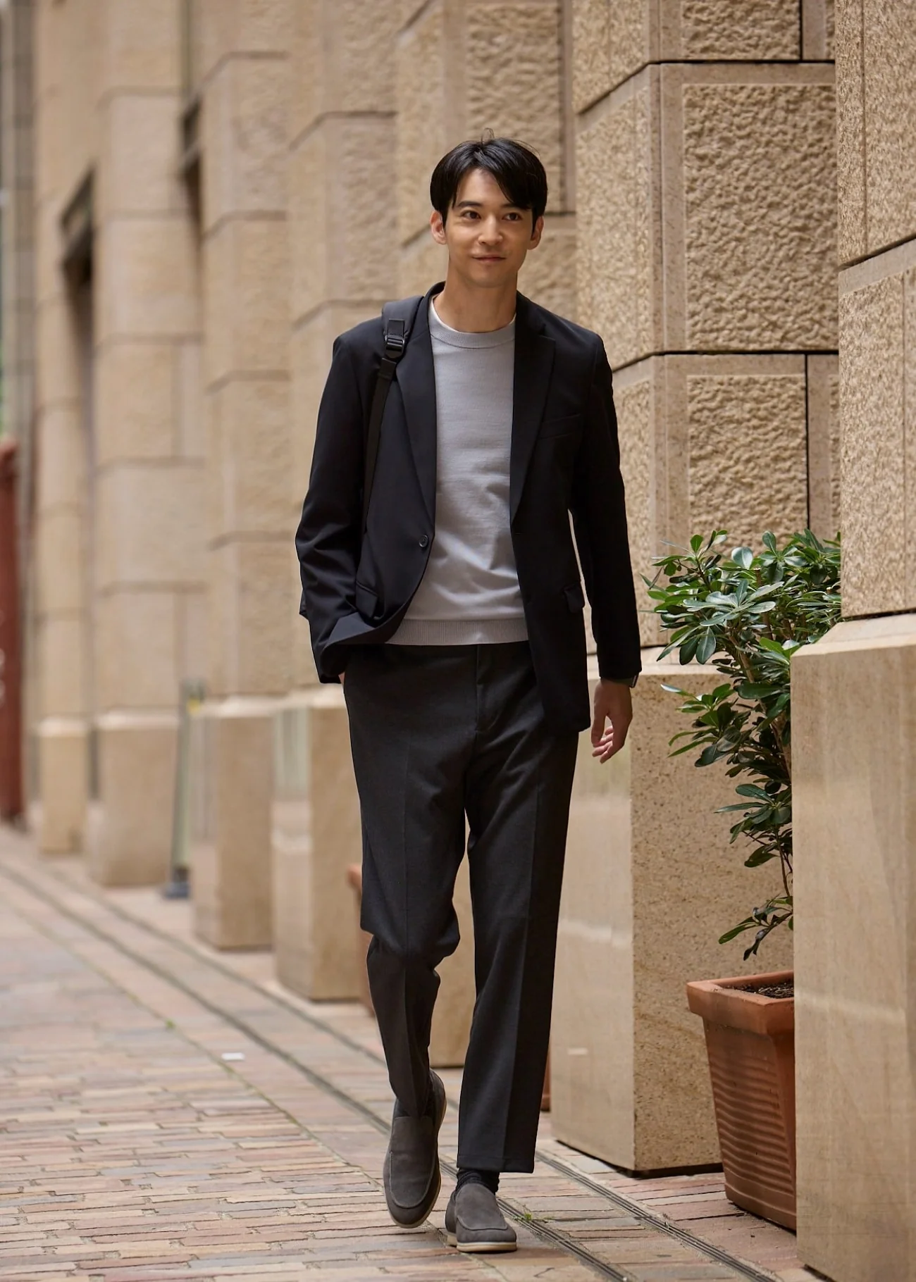 BIZ MOVE Functional Jacket - Black - Image 2
