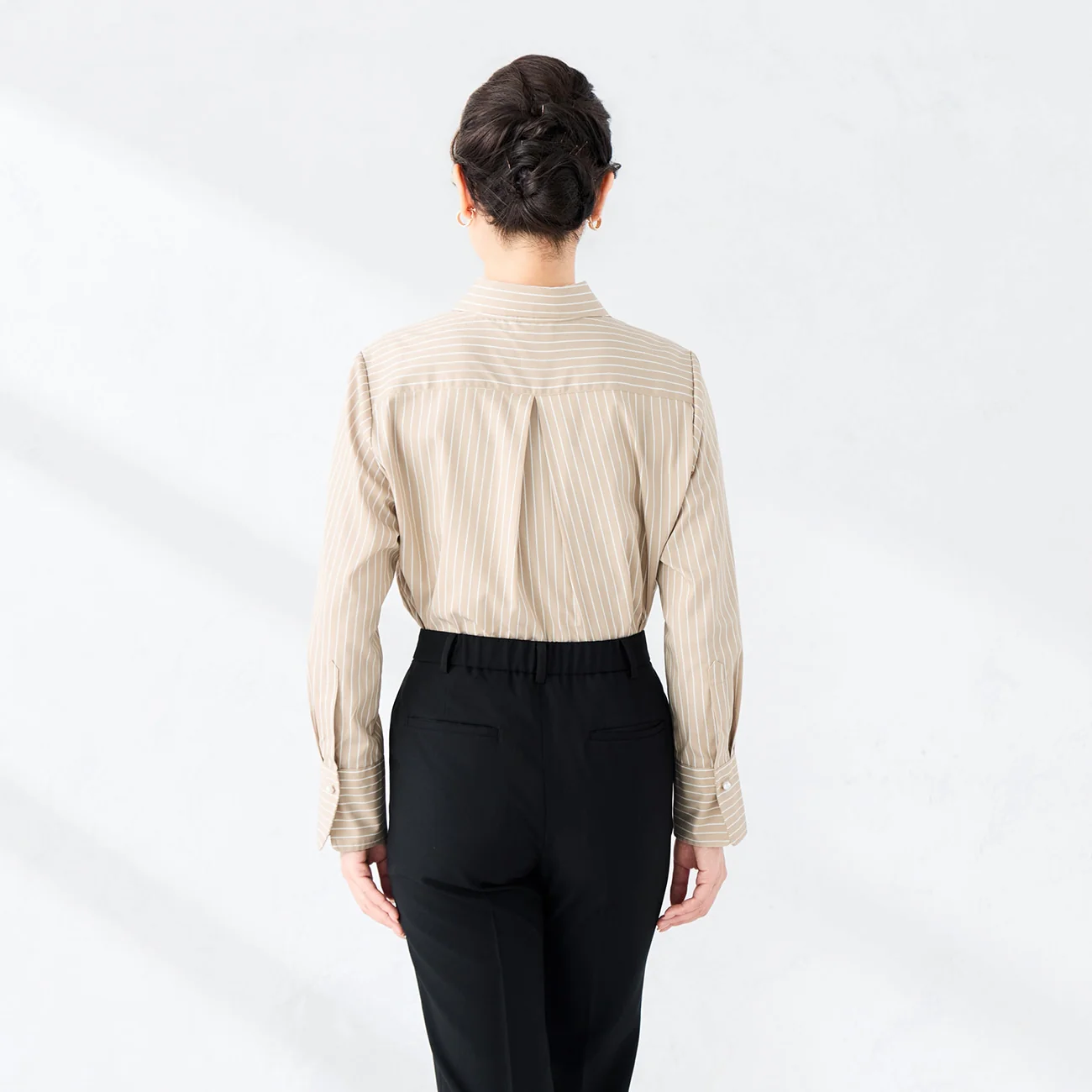 Skipper Collar Shirt with Pearls - Brown - Image 5