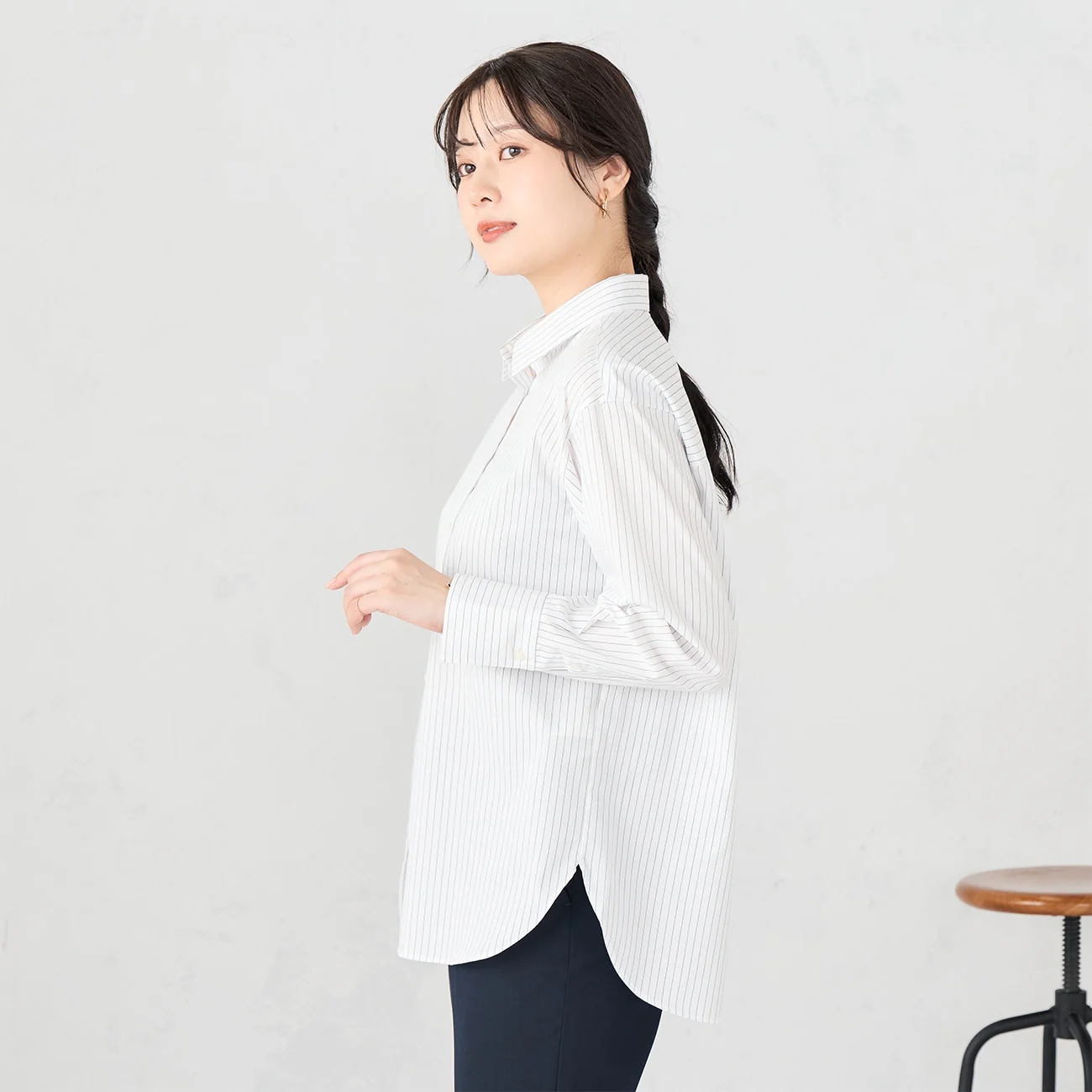 Women's Point Collar Stripe Shirt - White - Image 2