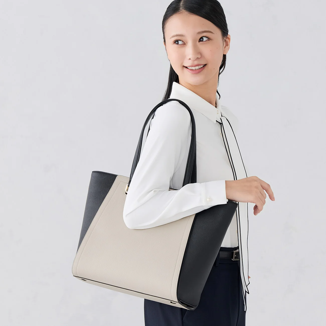 3-Way Tote Bag with Detachable Cover - Black - Image 3