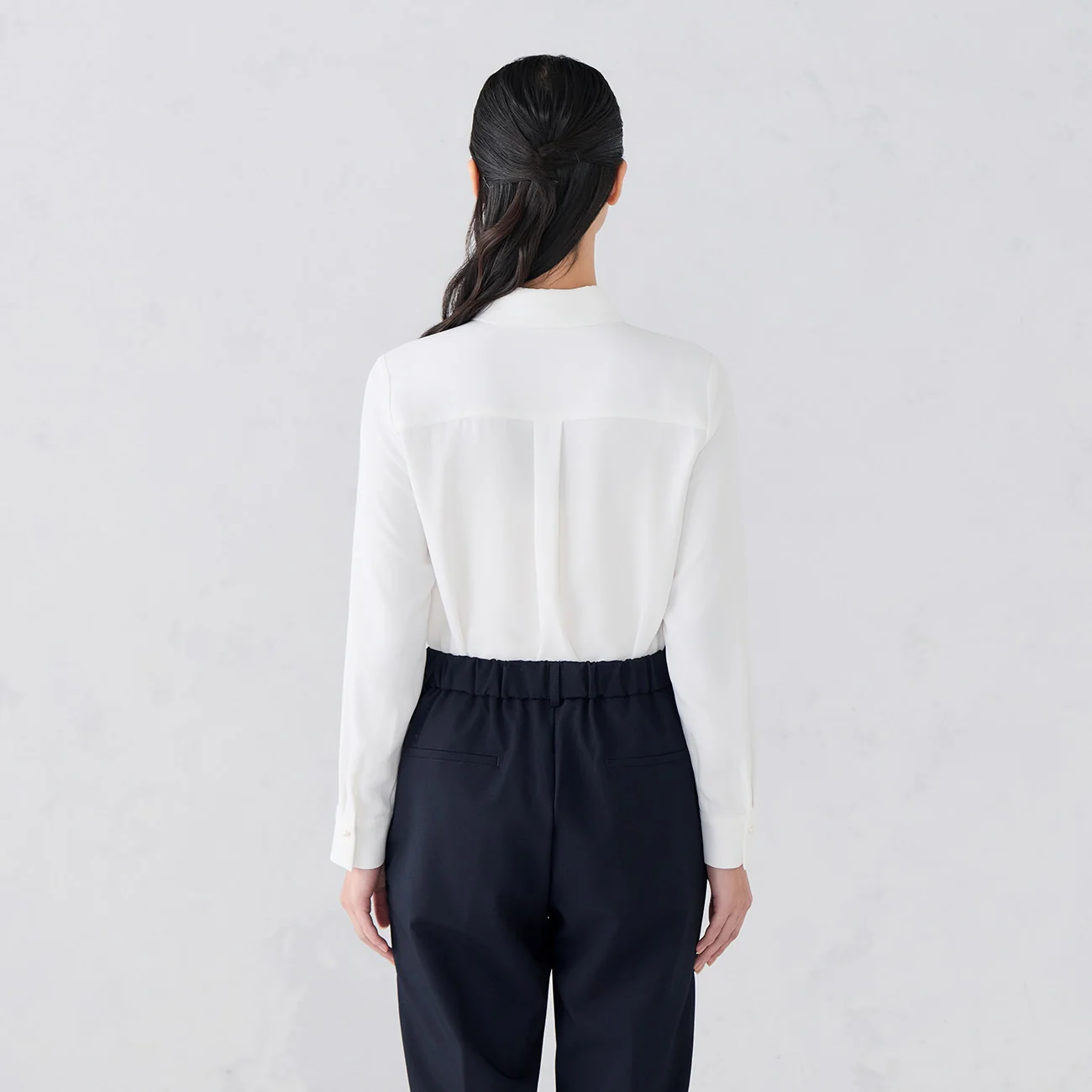 2-Way Bow-Tie Blouse with Pearls - Image 21