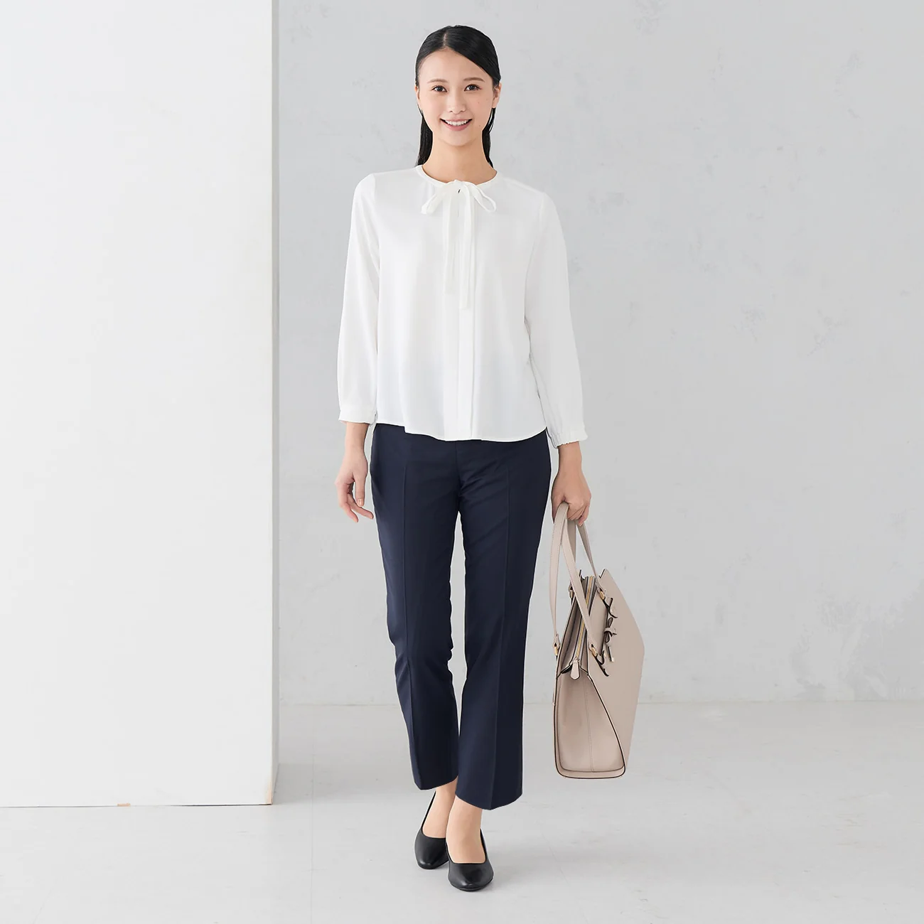 4-Way Blouse with Accessory and Ribbon - White - Image 7