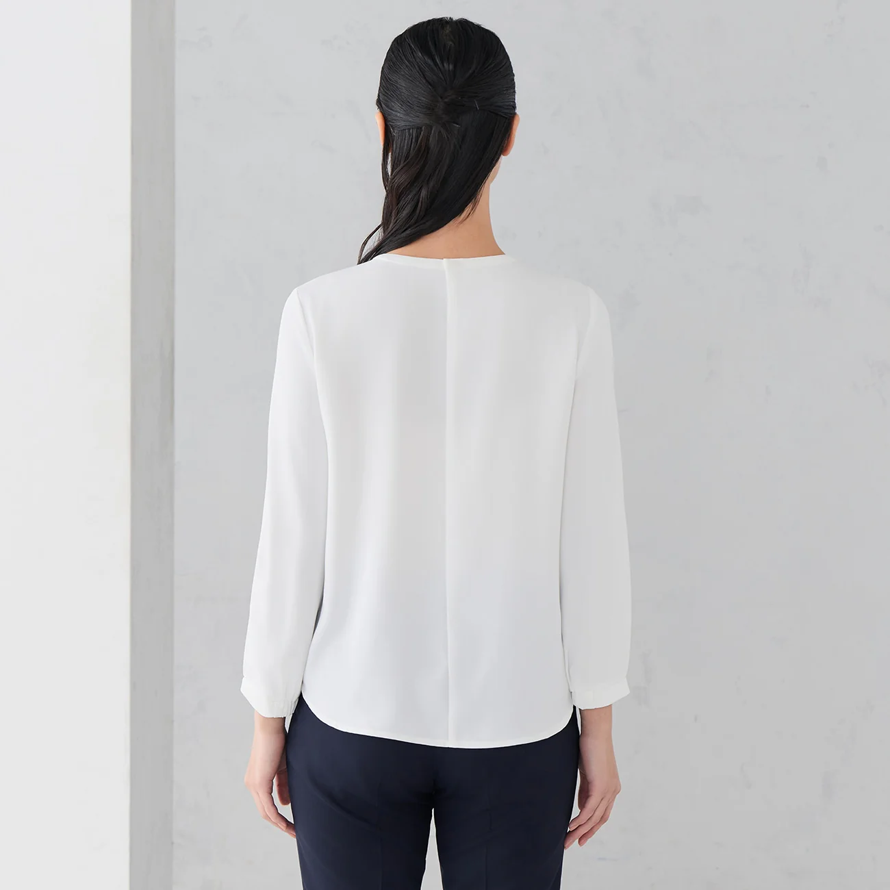 4-Way Blouse with Accessory and Ribbon - White - Image 9