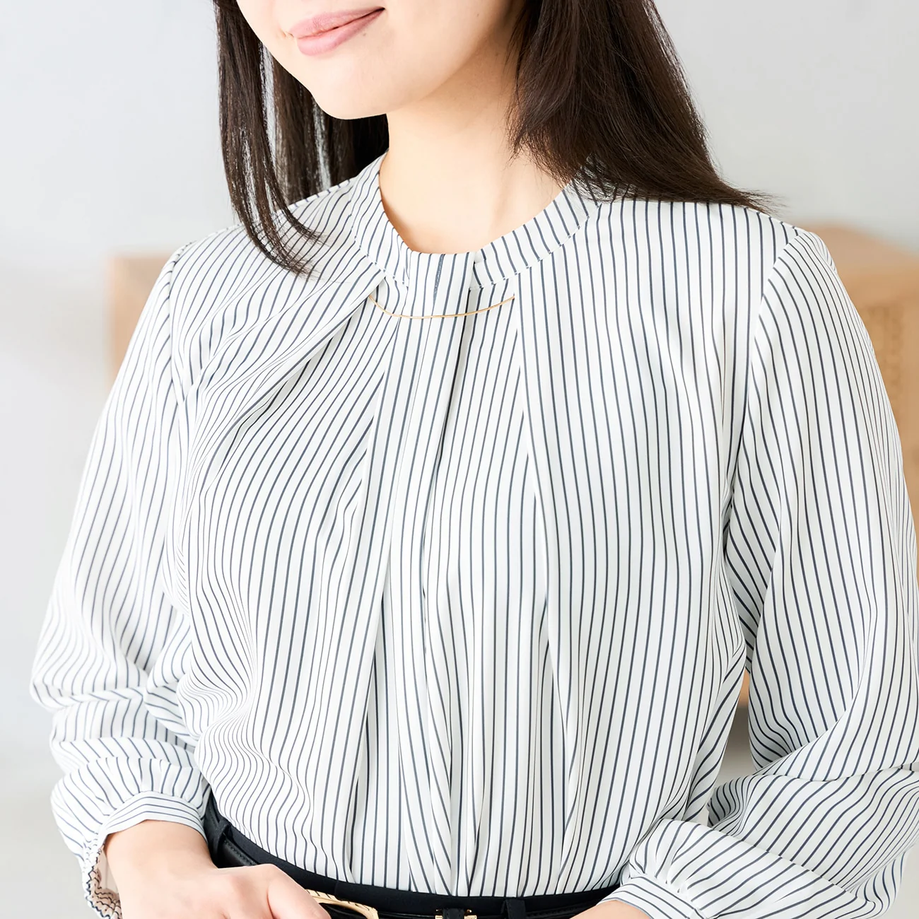 2-Way Blouse with Accessory - Image 15