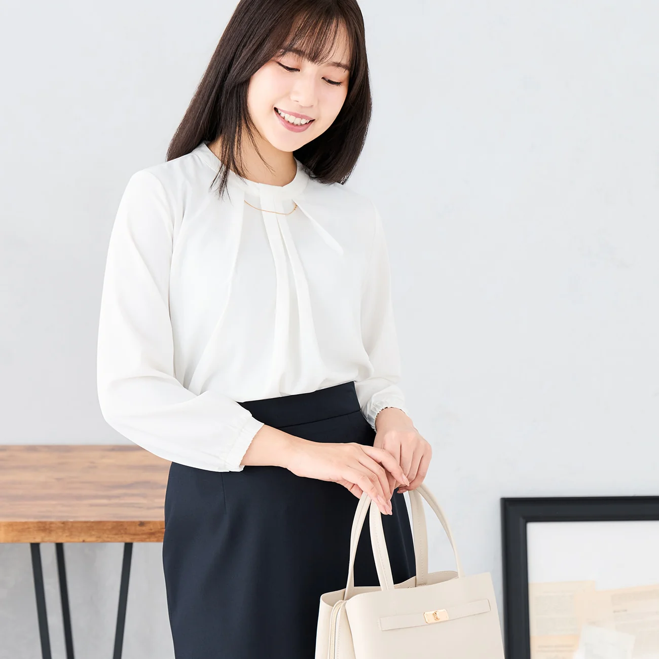 2-Way Blouse with Accessory - Image 26