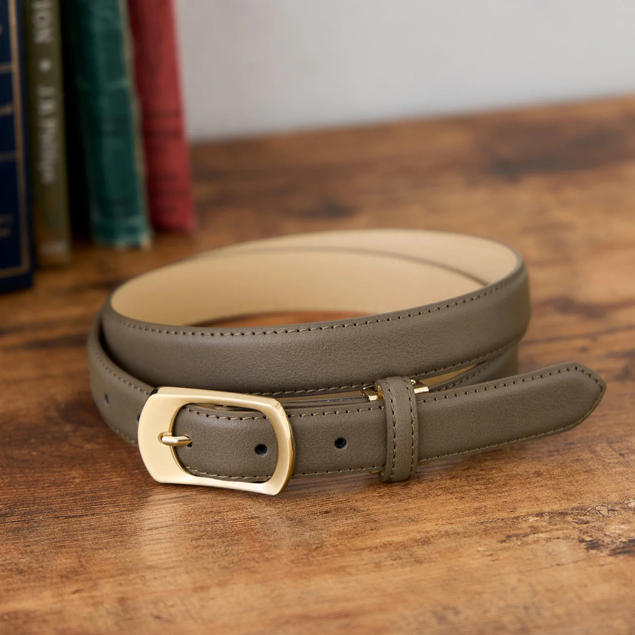 2.5cm Gold Buckle Belt - Image 4