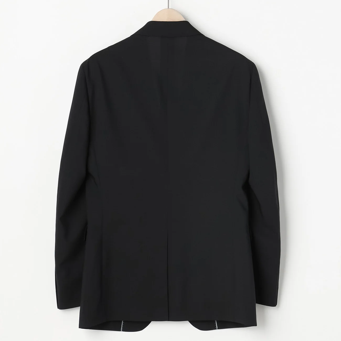 High Breathability Suit with Side Adjusters - Black - Image 2