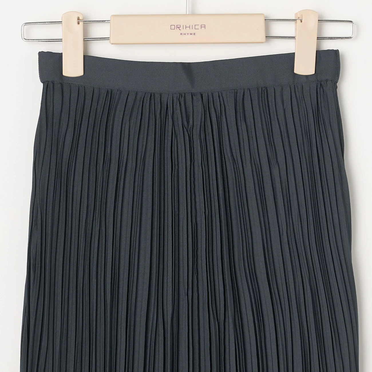 CITY TAILORED Long Pleated Skirt - Image 7