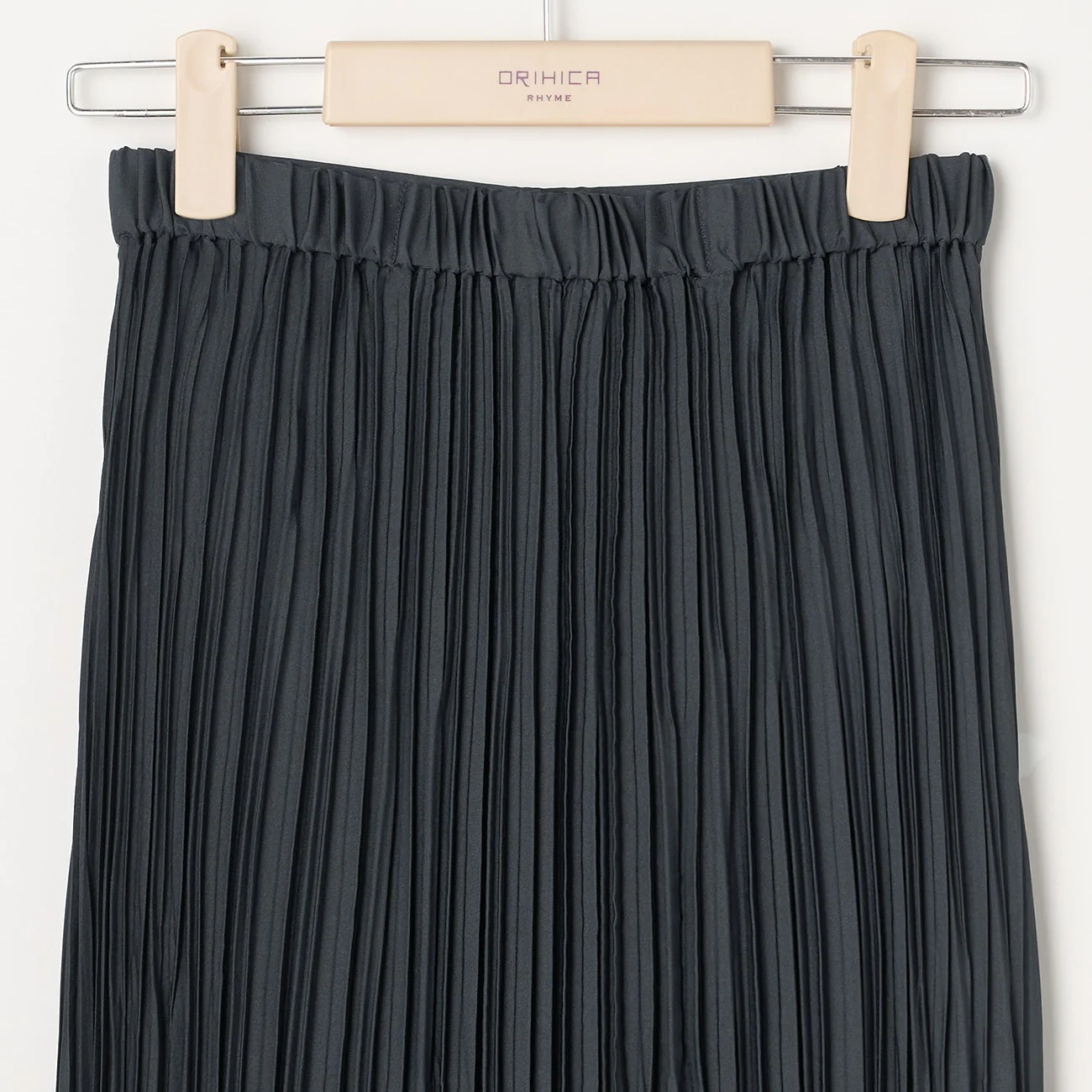 CITY TAILORED Long Pleated Skirt - Image 8