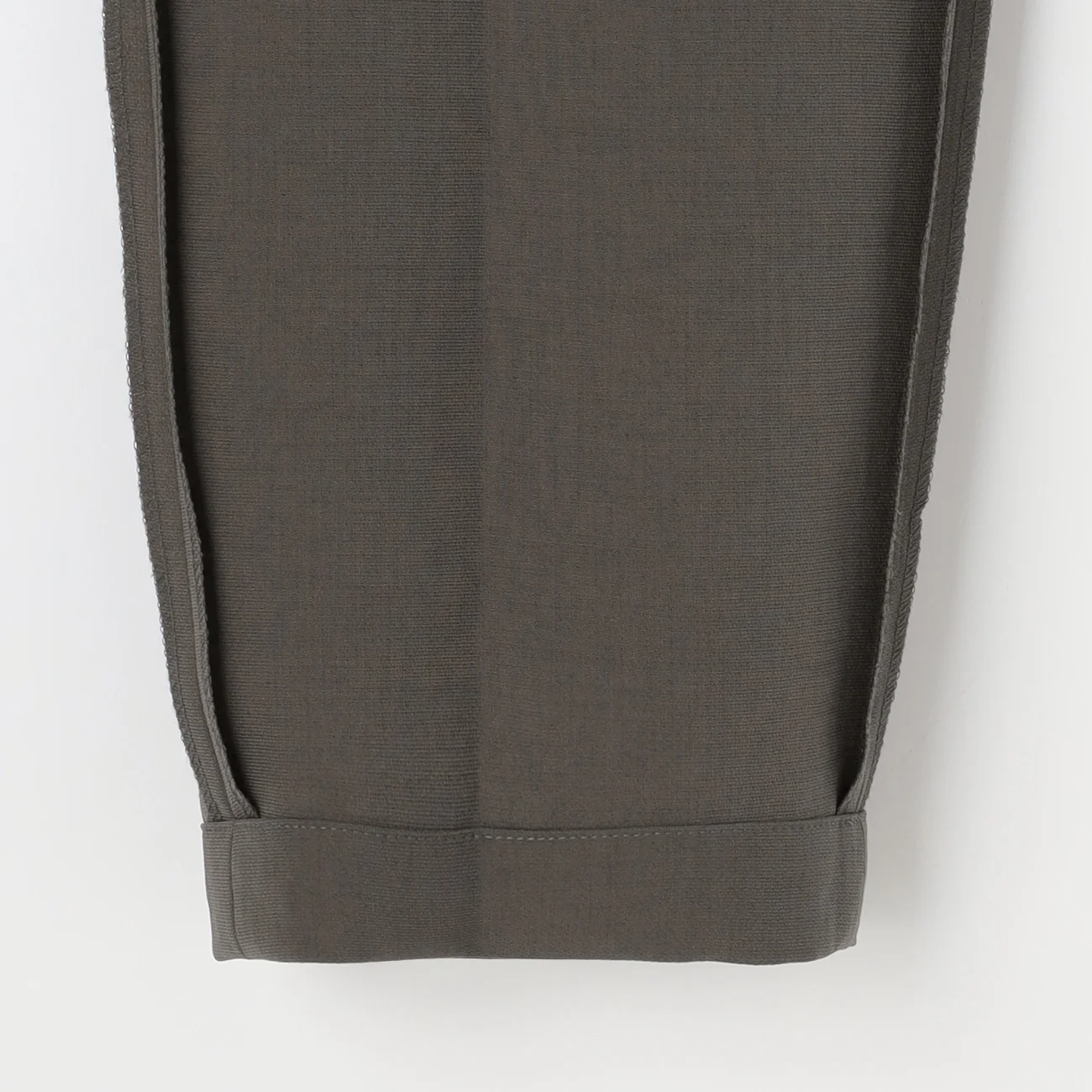 THE THIRD SUITS Plain Pants - Khaki - Image 6