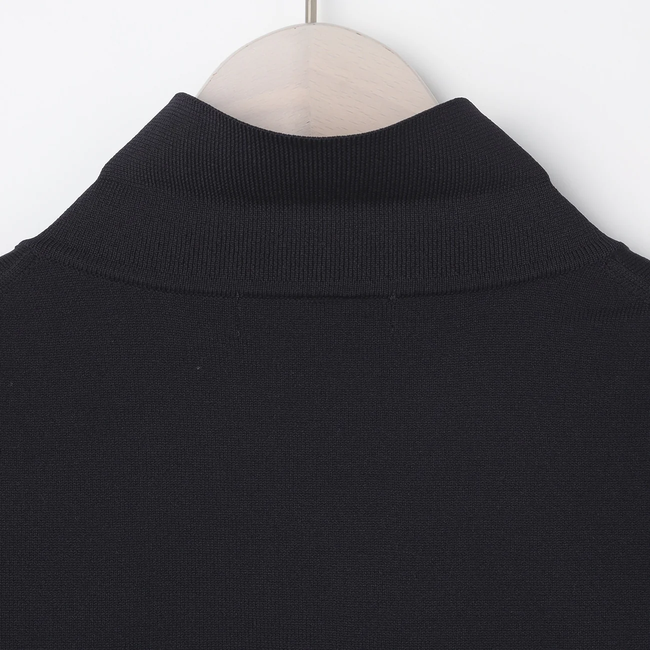 BIZSPO Gauge Knit Polo Shirt - Image 9