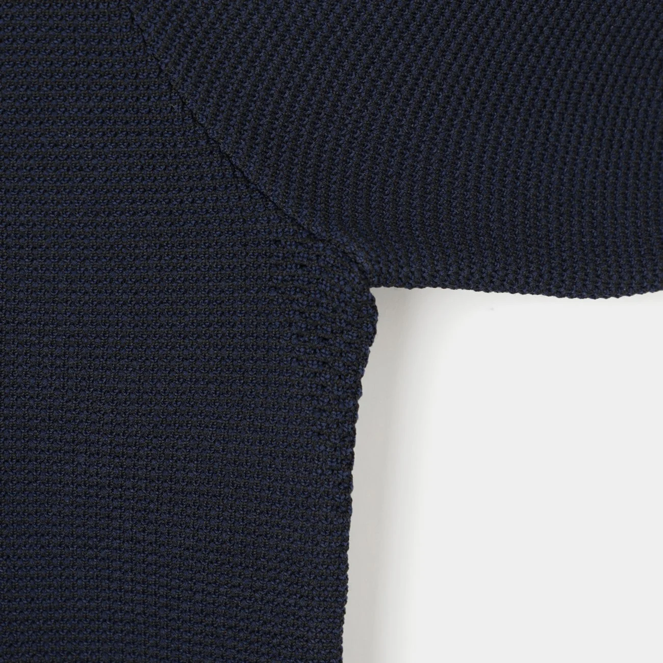 BIZSPO Pique Knit T-Shirt - Image 11