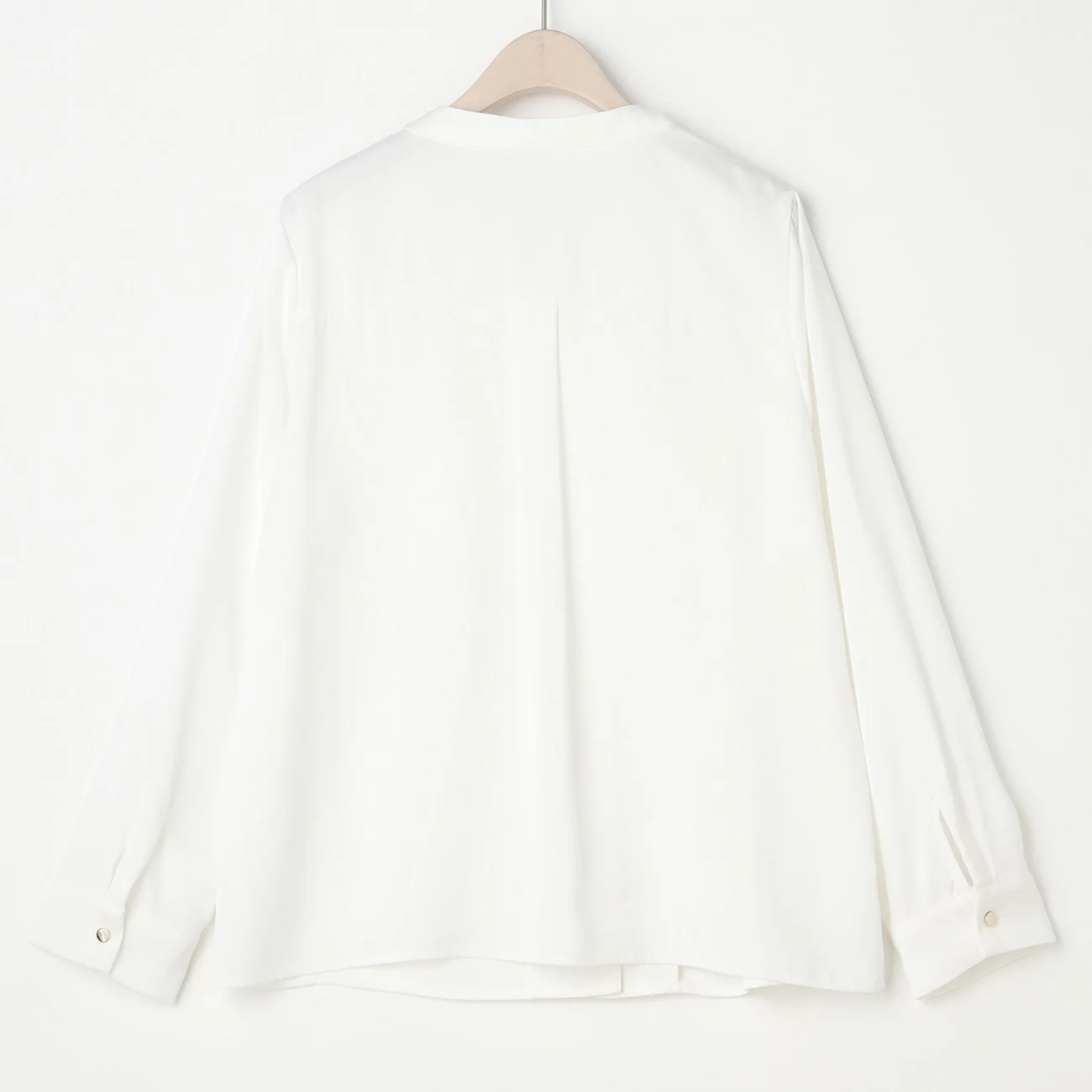 Metal Button Open-Front V-Neck Blouse - Image 12