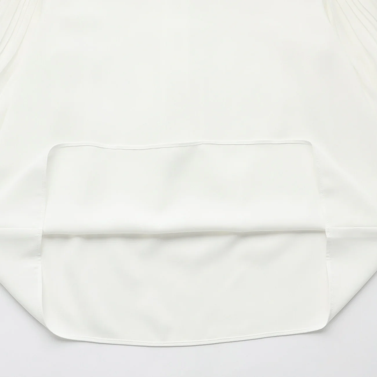 Stretch Pleated Sleeve Blouse - Image 10