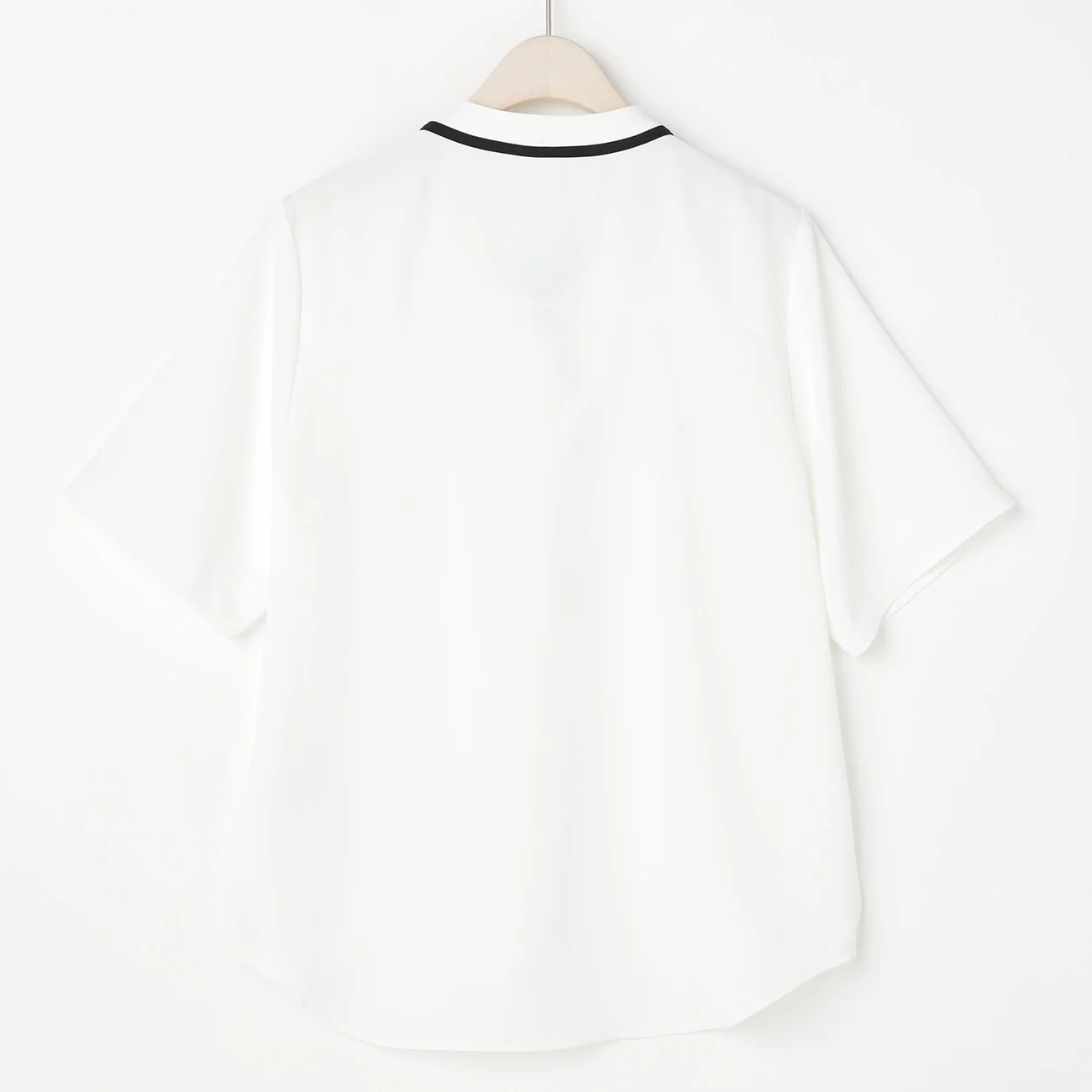 Contrast Bow Tie Blouse - Image 6