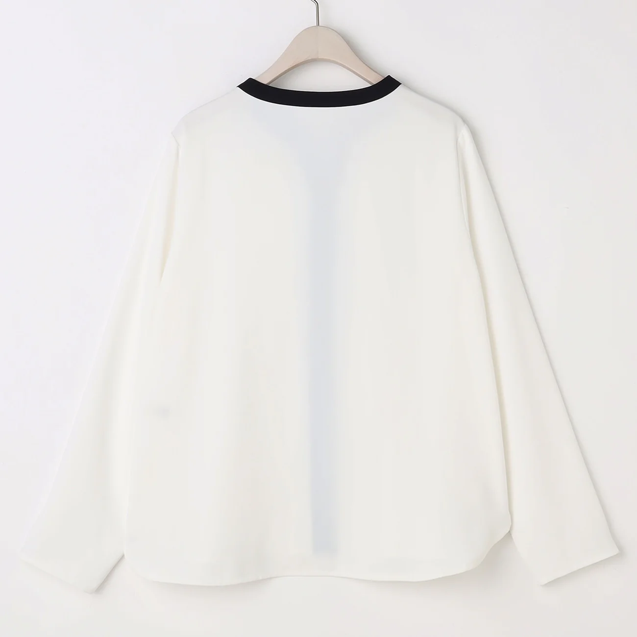Color-Block Keyneck Blouse - Image 4