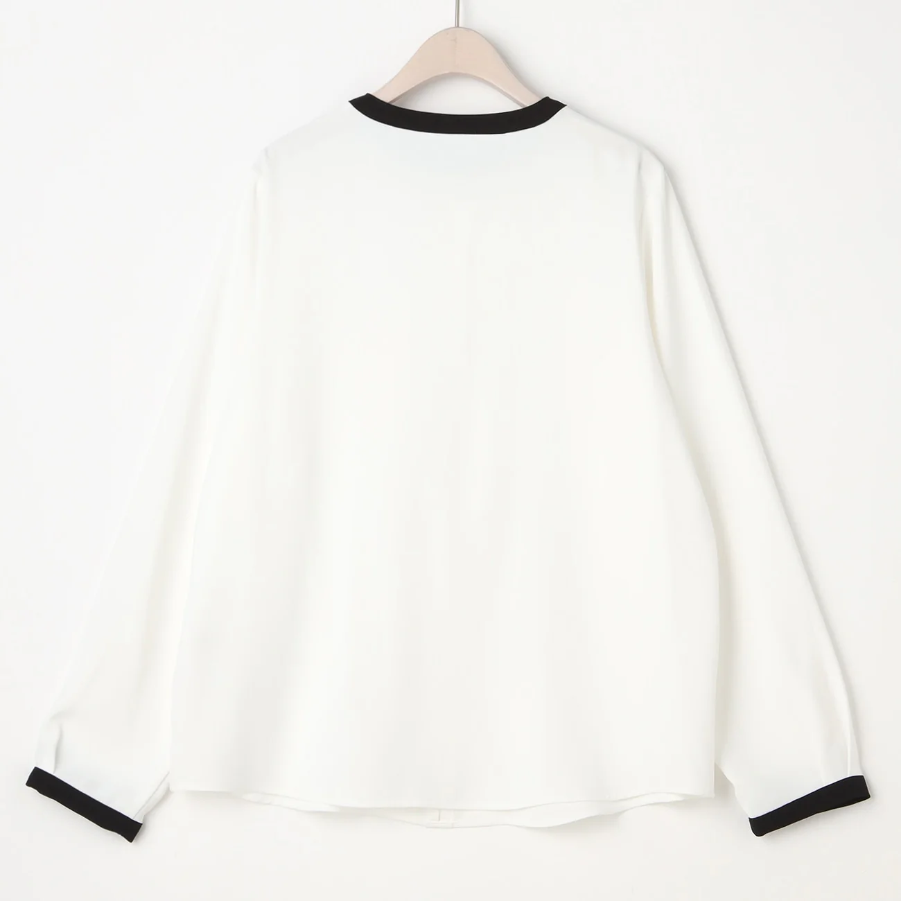 Bicolor Ruffle Bowtie Blouse - Image 6
