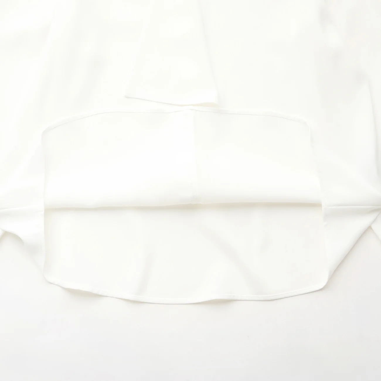 Bicolor Ruffle Bowtie Blouse - Image 9