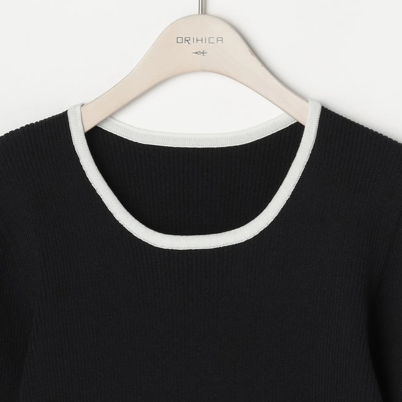 Color-Block Knit Pullover - Image 18